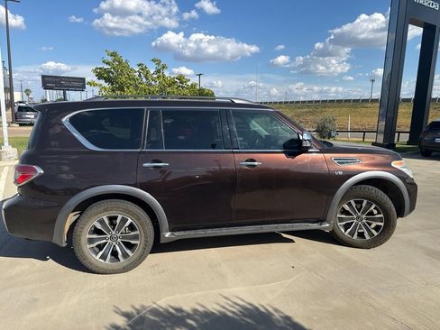 Used 2017 Nissan Armada SL w/ Moonroof Package RWD image 4