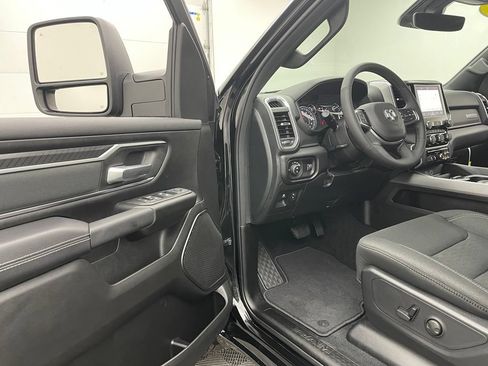 Used 2025 RAM 1500 Big Horn AWD/4WD image 14