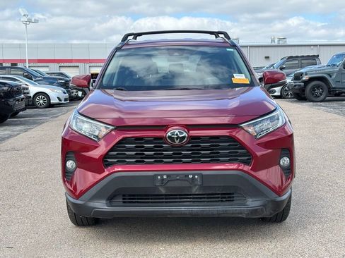 Used 2021 Toyota RAV4 XLE image 3