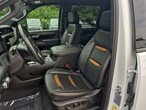 Used 2024 GMC Sierra 2500 AT4 w/ AT4 Premium Plus Package AWD/4WD image 20