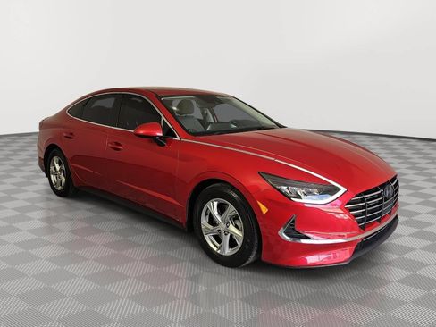Used 2020 Hyundai Sonata SE FWD image 2