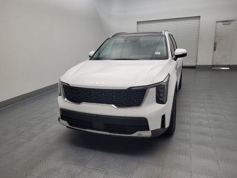 Used 2024 Kia Sorento S w/ Panoramic Sunroof Package FWD image 15