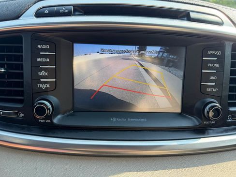 Used 2018 Kia Sorento EX AWD/4WD image 23