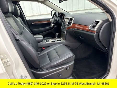 Used 2011 Jeep Grand Cherokee Limited image 22