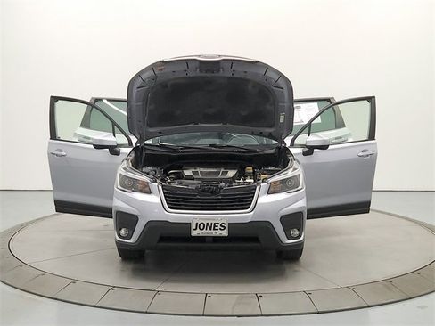 Used 2021 Subaru Forester Premium image 10