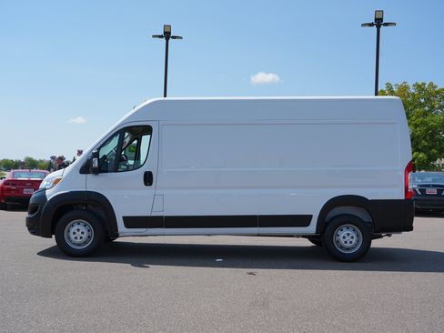 Used 2023 RAM ProMaster 2500 FWD image 6