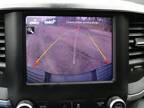 Used 2019 RAM 3500 Lone Star image 20