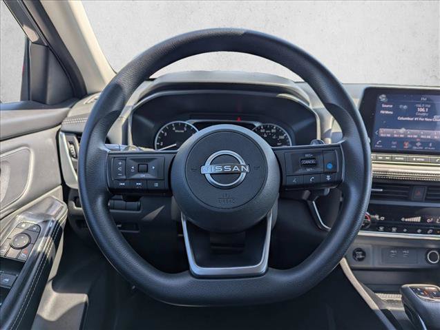 Used 2024 Nissan Rogue SV FWD image 15