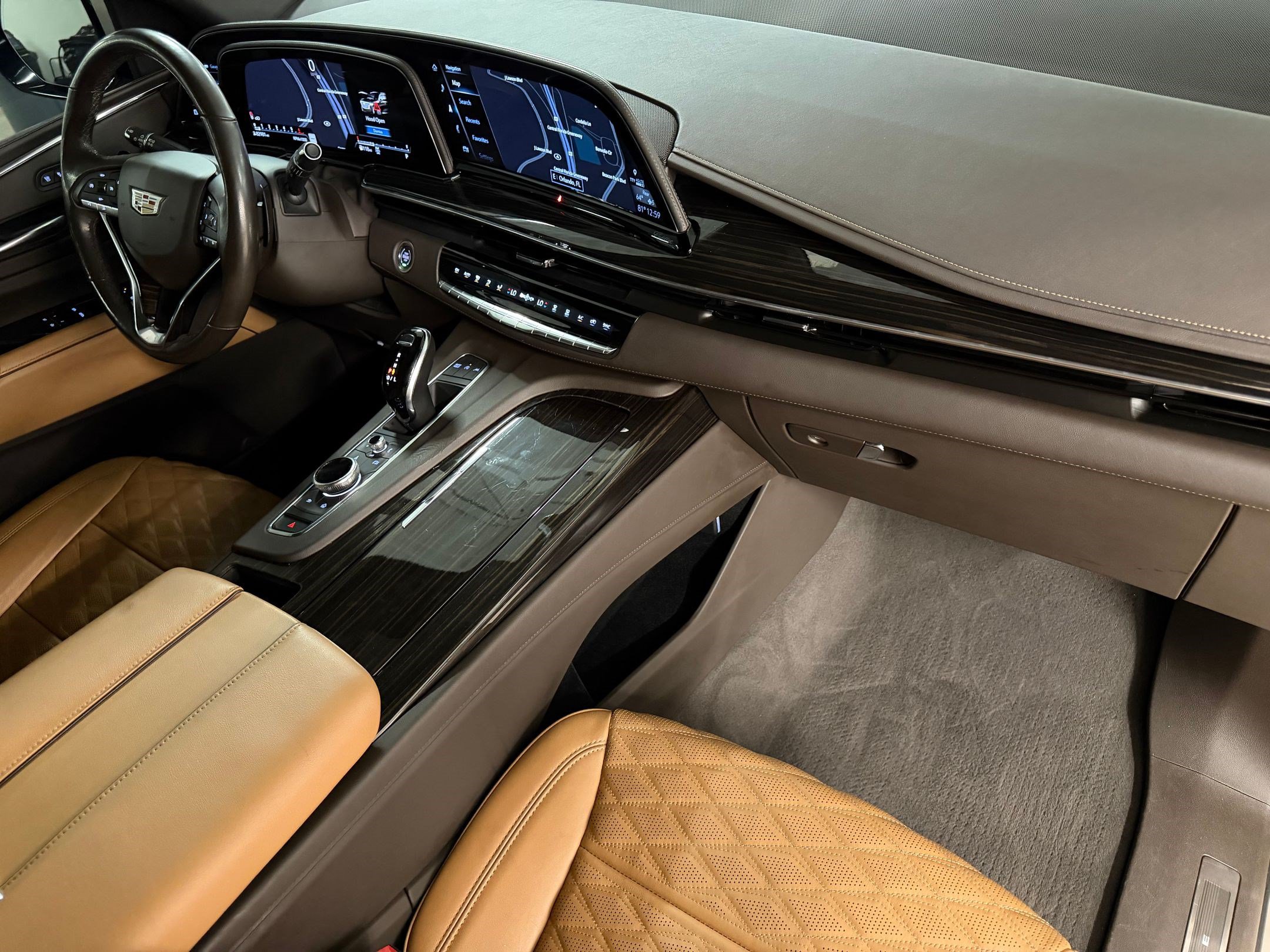 Used 2021 Cadillac Escalade ESV Premium Luxury w/ Driver Assist Tech Package AWD/4WD image 55