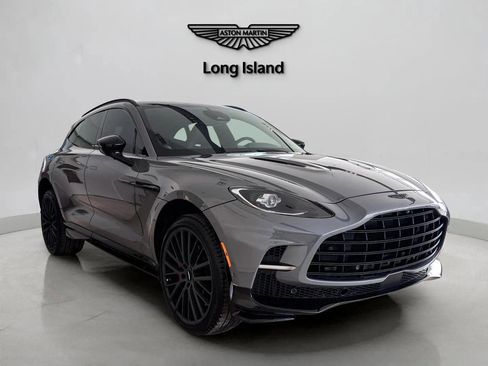 Used 2025 Aston Martin DBX 707 image 3