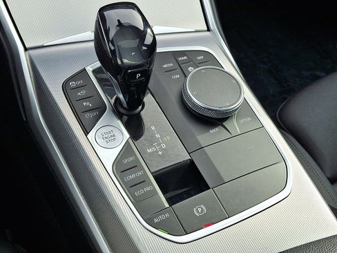 Used 2021 BMW 330i xDrive Sedan w/ Premium Package image 13