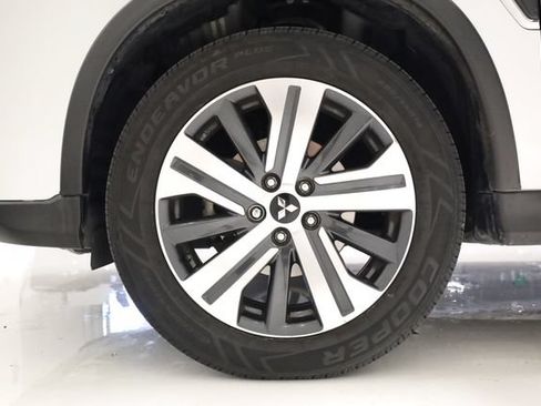 Used 2020 Mitsubishi Outlander Sport SE FWD image 9