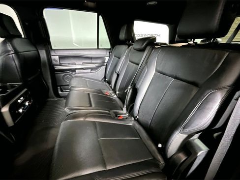 Used 2018 Ford Expedition XLT w/ Equipment Group 202A image 21