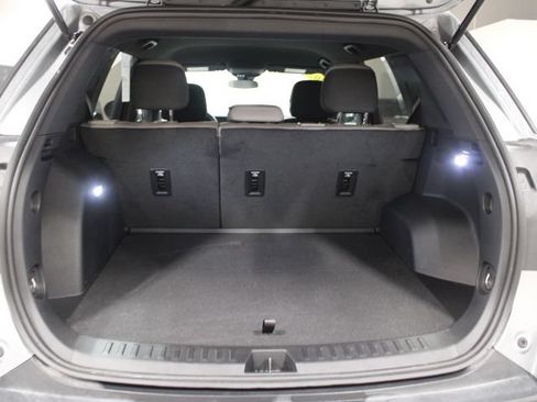 Used 2025 GMC Terrain Elevation AWD/4WD image 13
