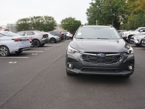 Used 2024 Subaru Crosstrek 2.0i Premium AWD/4WD image 2