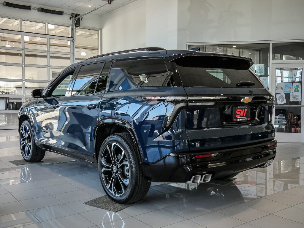 New 2027 Chevrolet Traverse High Country w/ LPO, Floor Liner Package AWD/4WD image 7