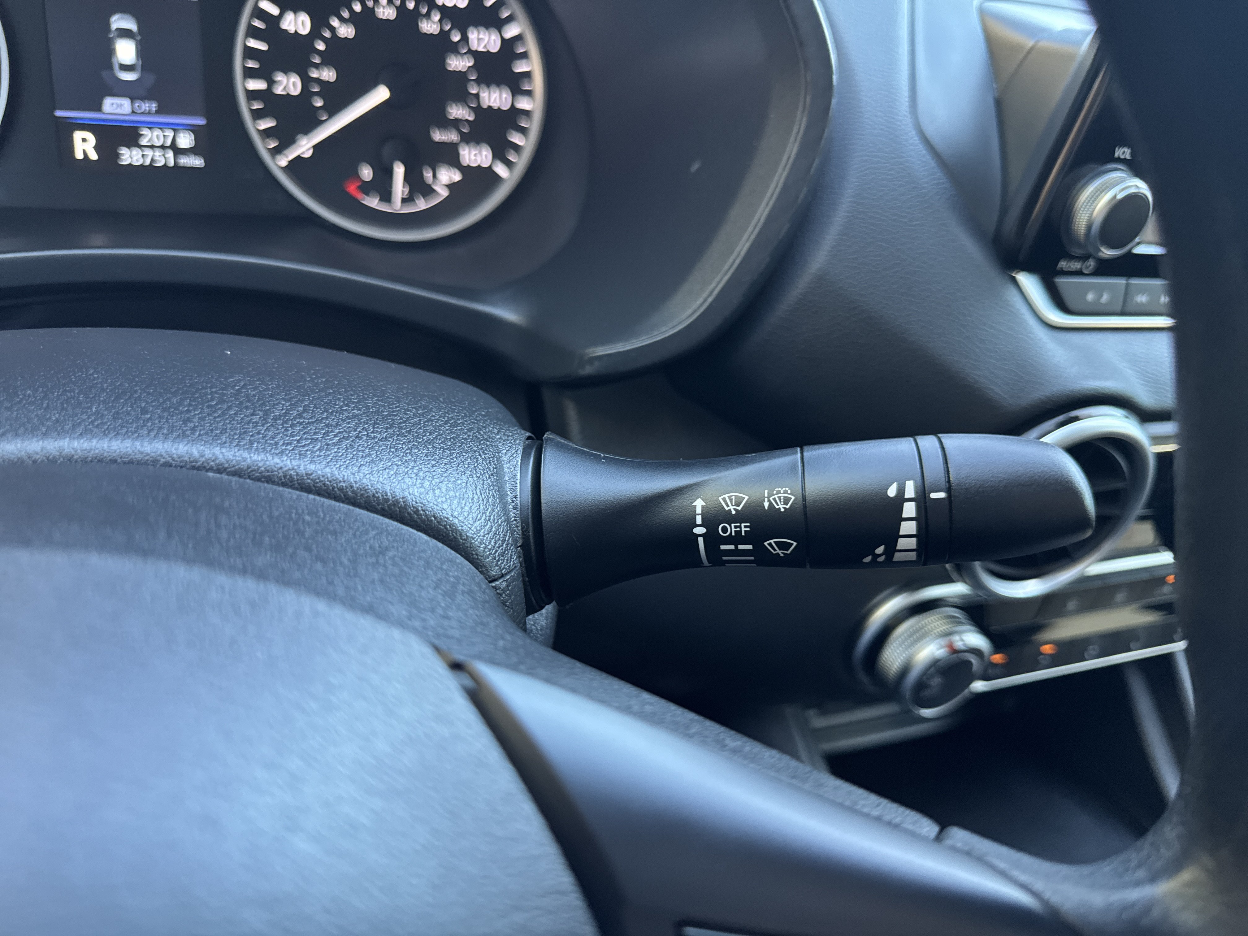 Used 2025 Nissan Sentra S FWD image 24