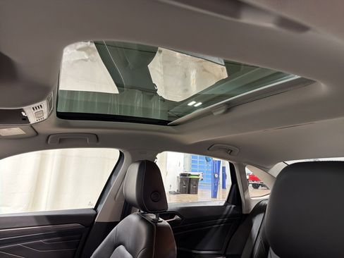 Used 2023 Volkswagen Jetta SEL image 24