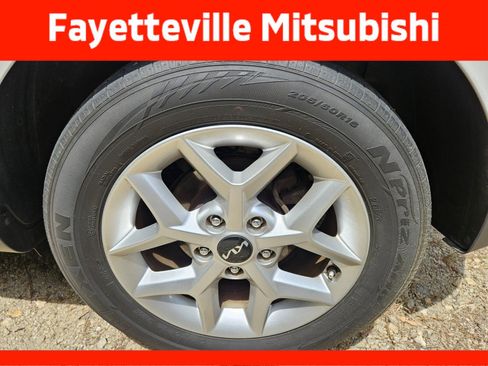 Used 2023 Kia Soul S FWD image 8