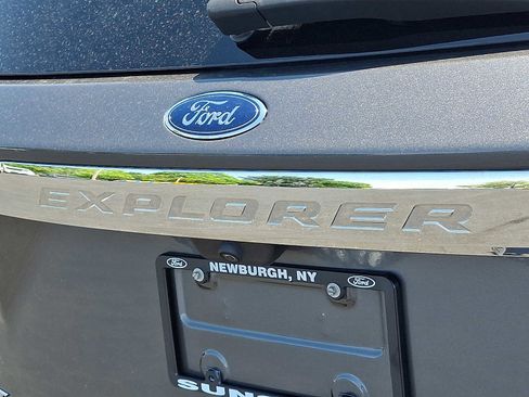 Certified 2023 Ford Explorer XLT AWD/4WD image 28