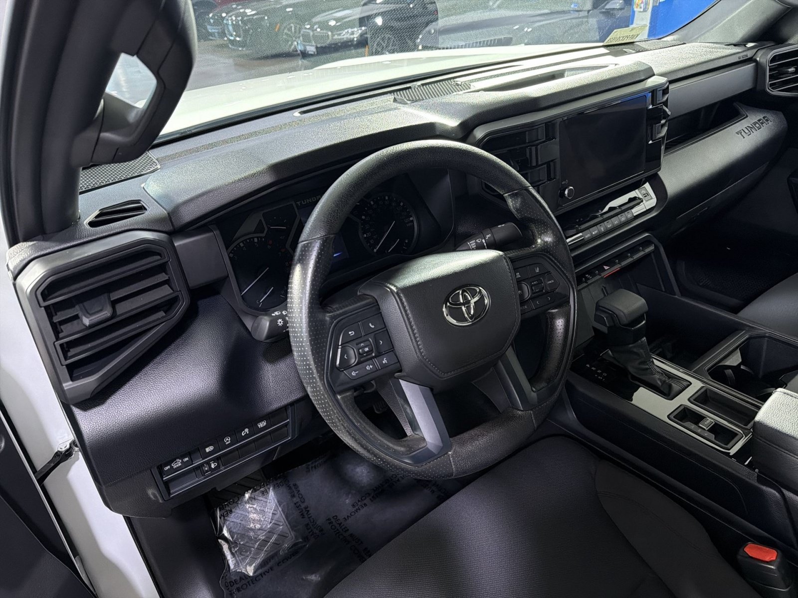 Used 2025 Toyota Tundra SR w/ SR Tow Package AWD/4WD image 18