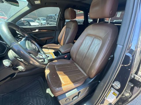 Used 2018 Audi Q5 2.0T Premium Plus w/ Premium Plus Package AWD/4WD image 10