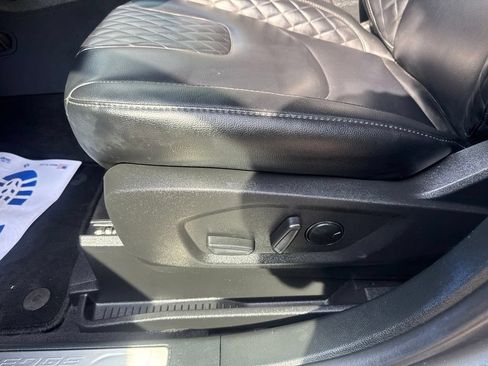 Used 2024 Ford Edge Titanium AWD/4WD image 12