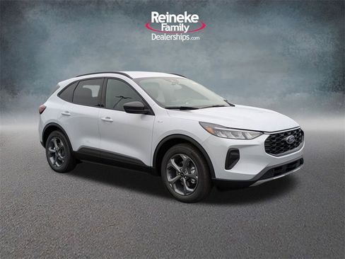 New 2025 Ford Escape ST-Line w/ Equipment Group 301A image 3