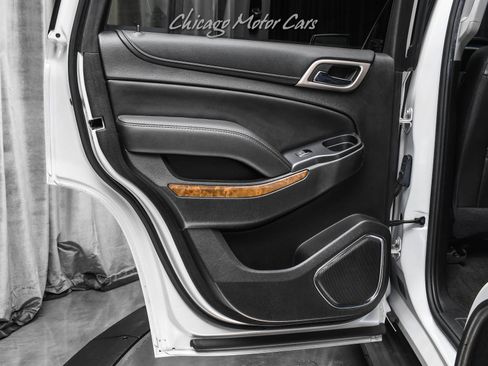 Used 2017 GMC Yukon Denali w/ Open Road Package AWD/4WD image 38