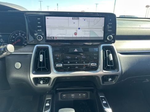 Used 2021 Kia Sorento EX w/ EX AWD X-Line Package image 9
