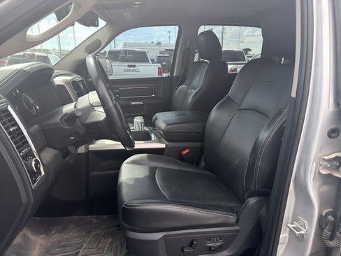 Used 2016 RAM 1500 Laramie w/ Convenience Group AWD/4WD image 9