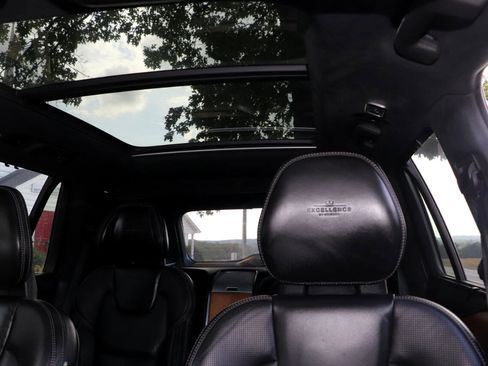 Used 2017 Volvo XC90 T8 Excellence image 16