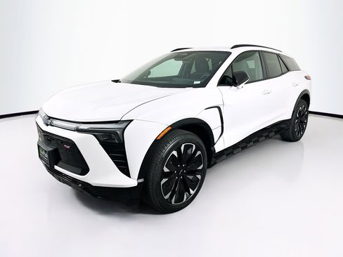 Used 2024 Chevrolet Blazer EV RS AWD/4WD image 3