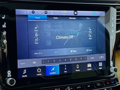 Used 2022 Jeep Grand Wagoneer Series III w/ Rear Seat Video Group 1 AWD/4WD image 10