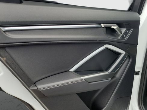 Used 2024 Audi Q3 2.0T Premium Plus image 16