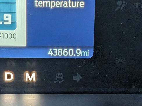 Used 2023 Ford Bronco Base image 28