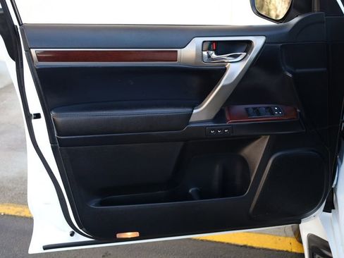 Used 2014 Lexus GX 460 w/ Premium Package image 14