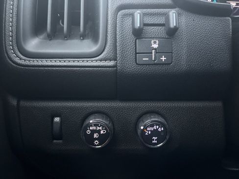 Used 2021 GMC Canyon Elevation w/ Trailering Package image 23