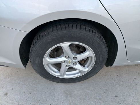 Used 2017 Chevrolet Malibu LS image 11