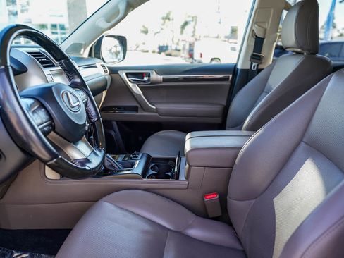 Used 2021 Lexus GX 460 Premium image 17