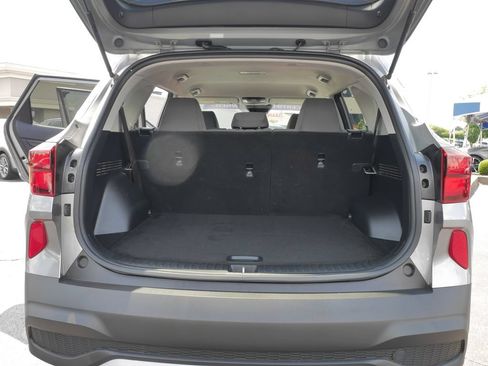 Used 2023 Kia Seltos LX AWD/4WD image 16
