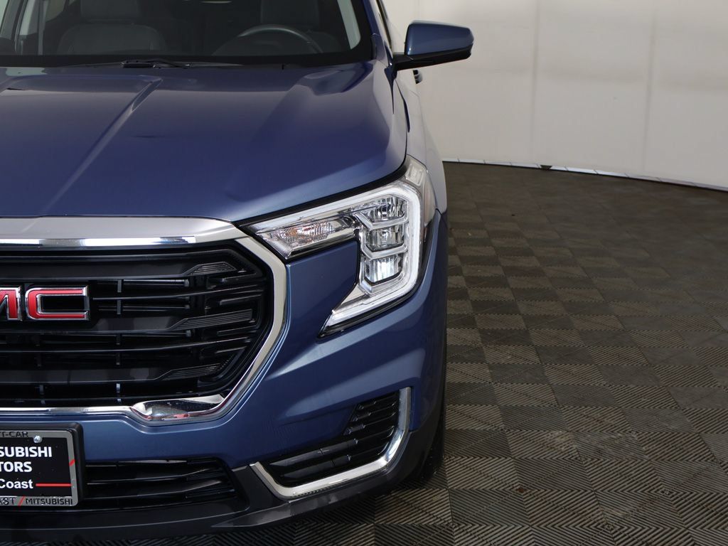 Used 2024 GMC Terrain SLE FWD image 13