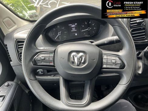 Used 2025 RAM ProMaster 2500 w/ Convenience Group image 17