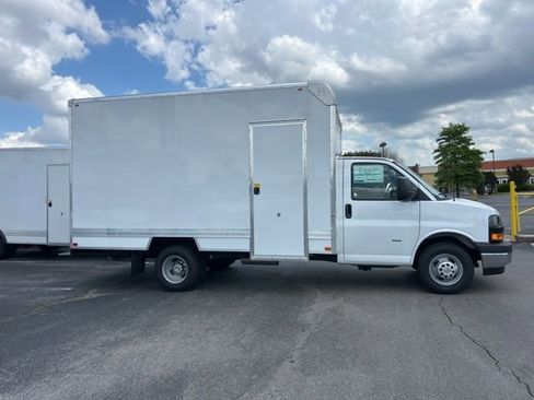 New 2026 Chevrolet Express 3500 w/ Power Convenience Package RWD image 2