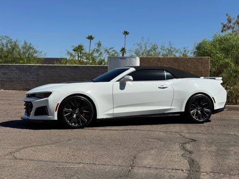 Used 2018 Chevrolet Camaro ZL1 image 4