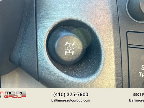 Used 2011 Toyota RAV4 4WD image 39