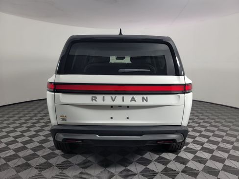 Used 2024 Rivian R1S Adventure AWD/4WD image 4