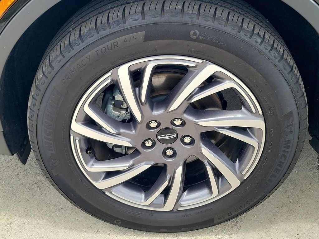 Used 2024 Lincoln Corsair FWD image 7