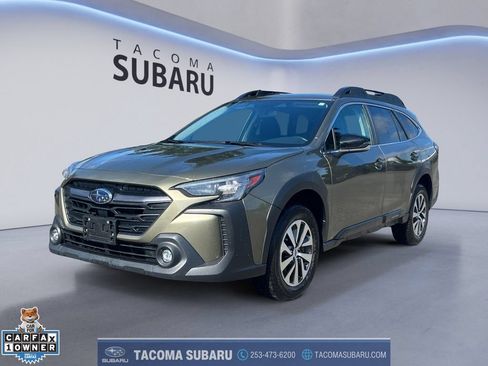 Used 2024 Subaru Outback Premium AWD/4WD image 1
