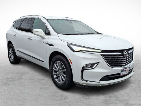 Used 2024 Buick Enclave Premium image 7